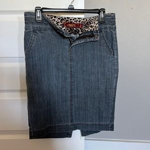 One 5 One denim skirt size small